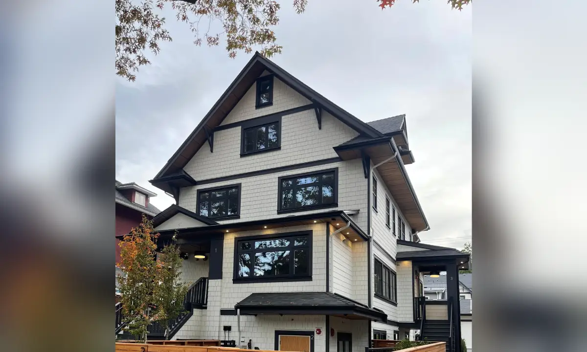 4- plex in mt Pleasent, Vancouver